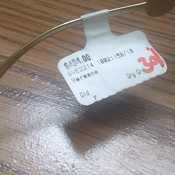 Sunglasses - Picture 5 of 8